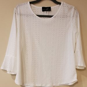 Lexington Avenue eyelet design Womens Top (NWOT)